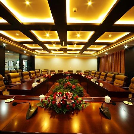 Xiongzhao Grand Hotel Weishan דאלי מראה חיצוני תמונה