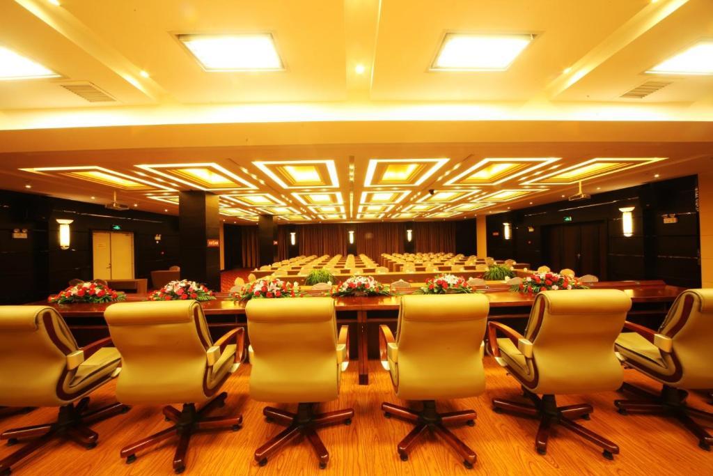 Xiongzhao Grand Hotel Weishan דאלי מראה חיצוני תמונה